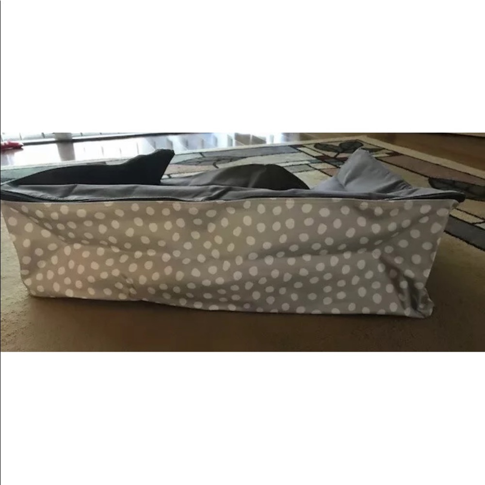 Thirty one storage